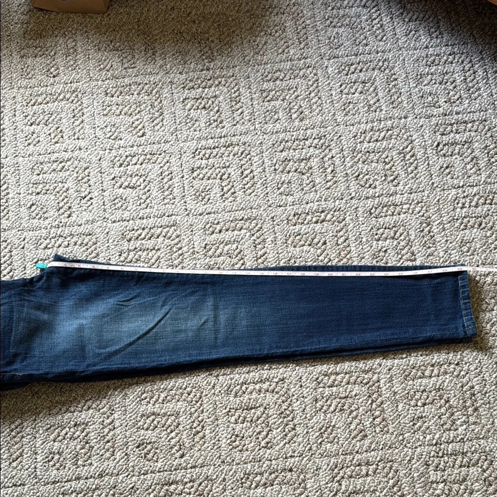 Straight Ankle Joe's Jeans Classic Blue Denim. Vintage Reserve - Picture 7 of 8